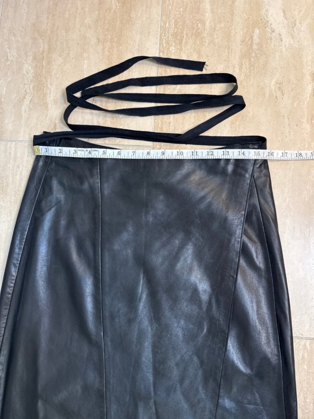 Banana Republic Vintage Black Leather Maxi Wrap Skirt, sz 12 - Picture 4 of 12